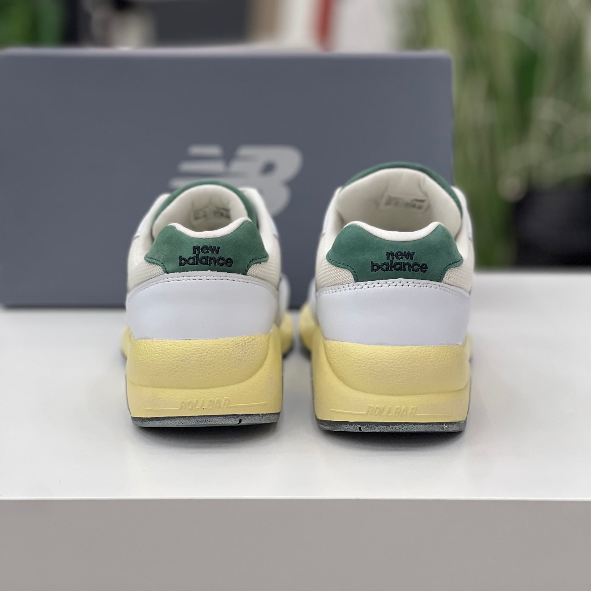 NEW BALANCE