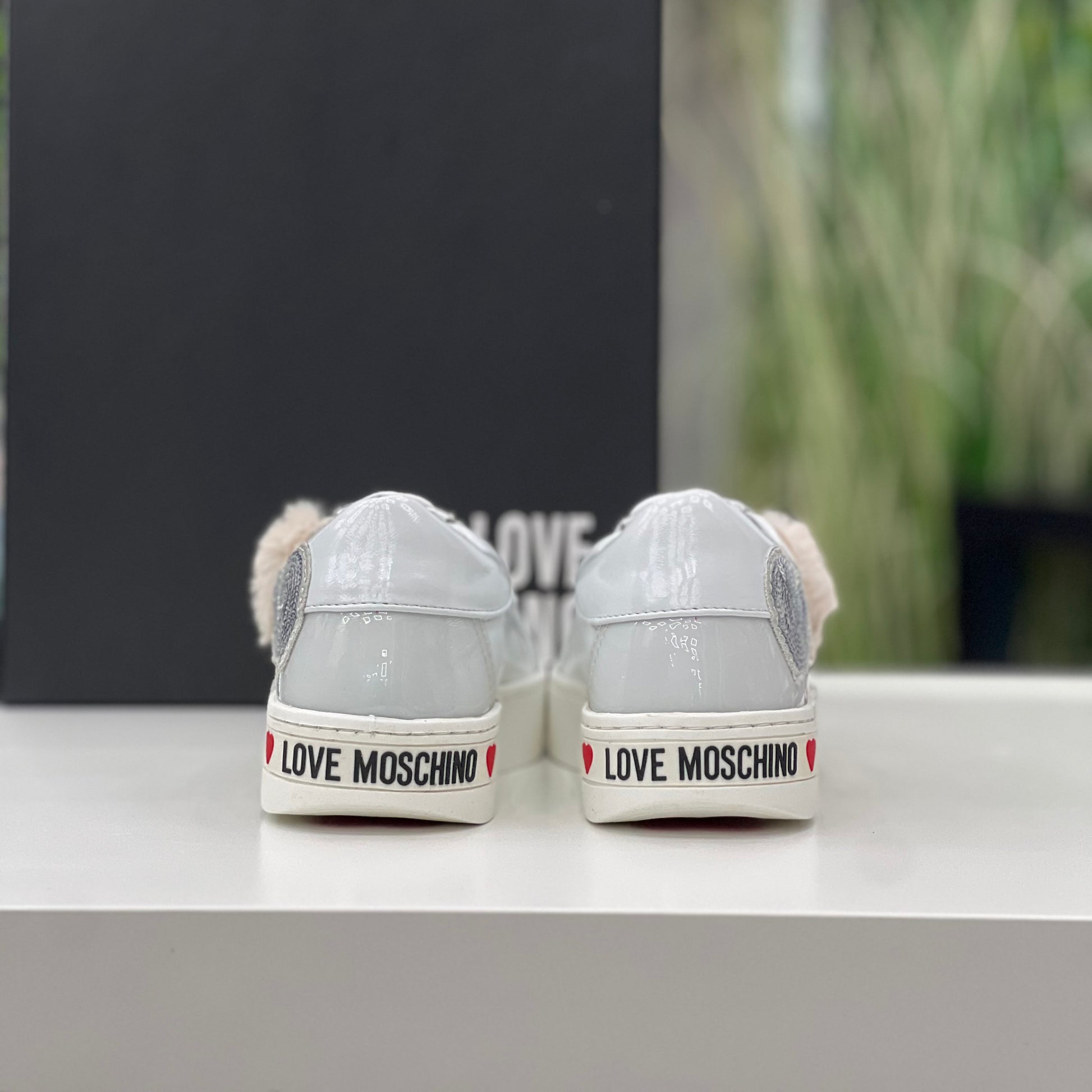 MOSCHINO