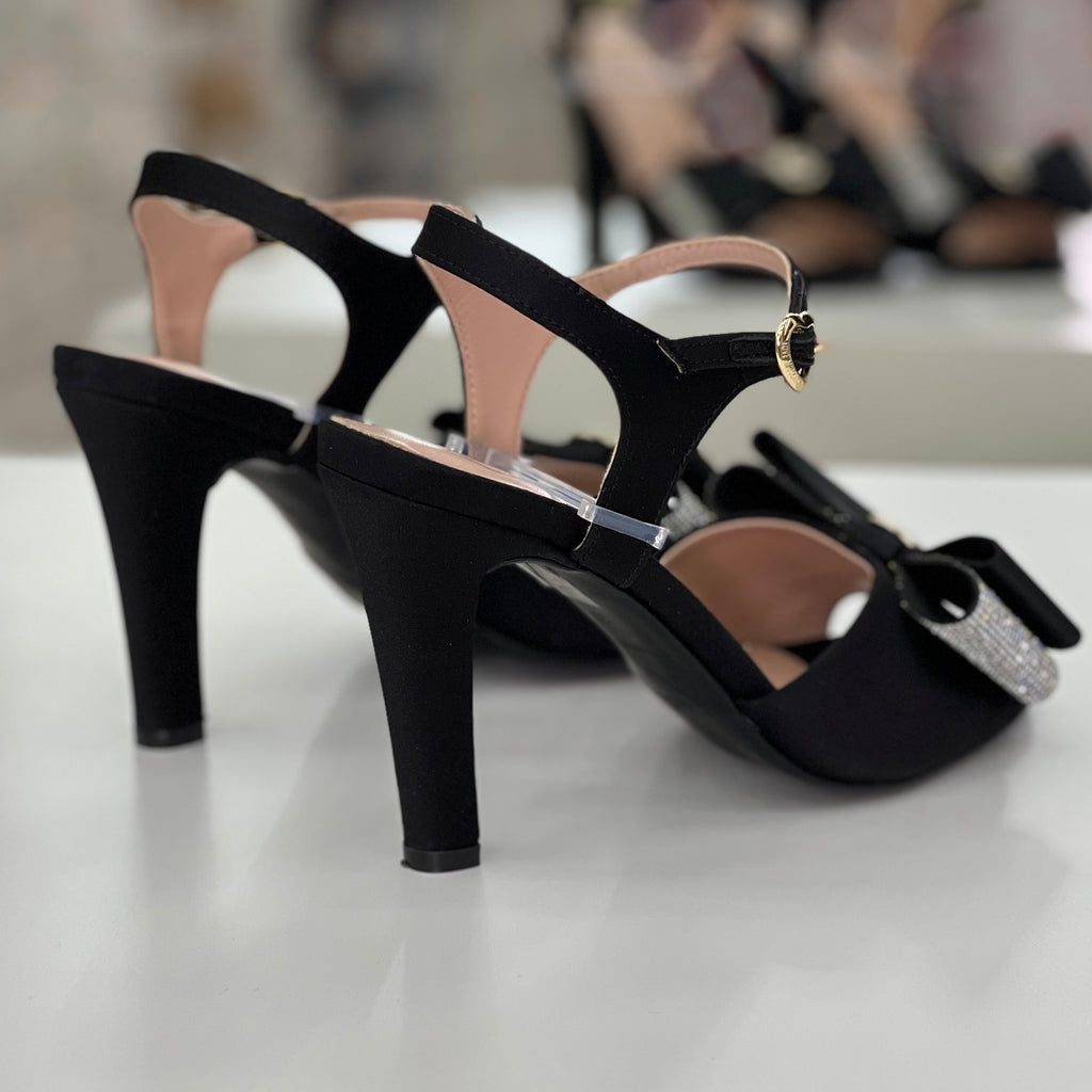 LOVE MOSCHINO