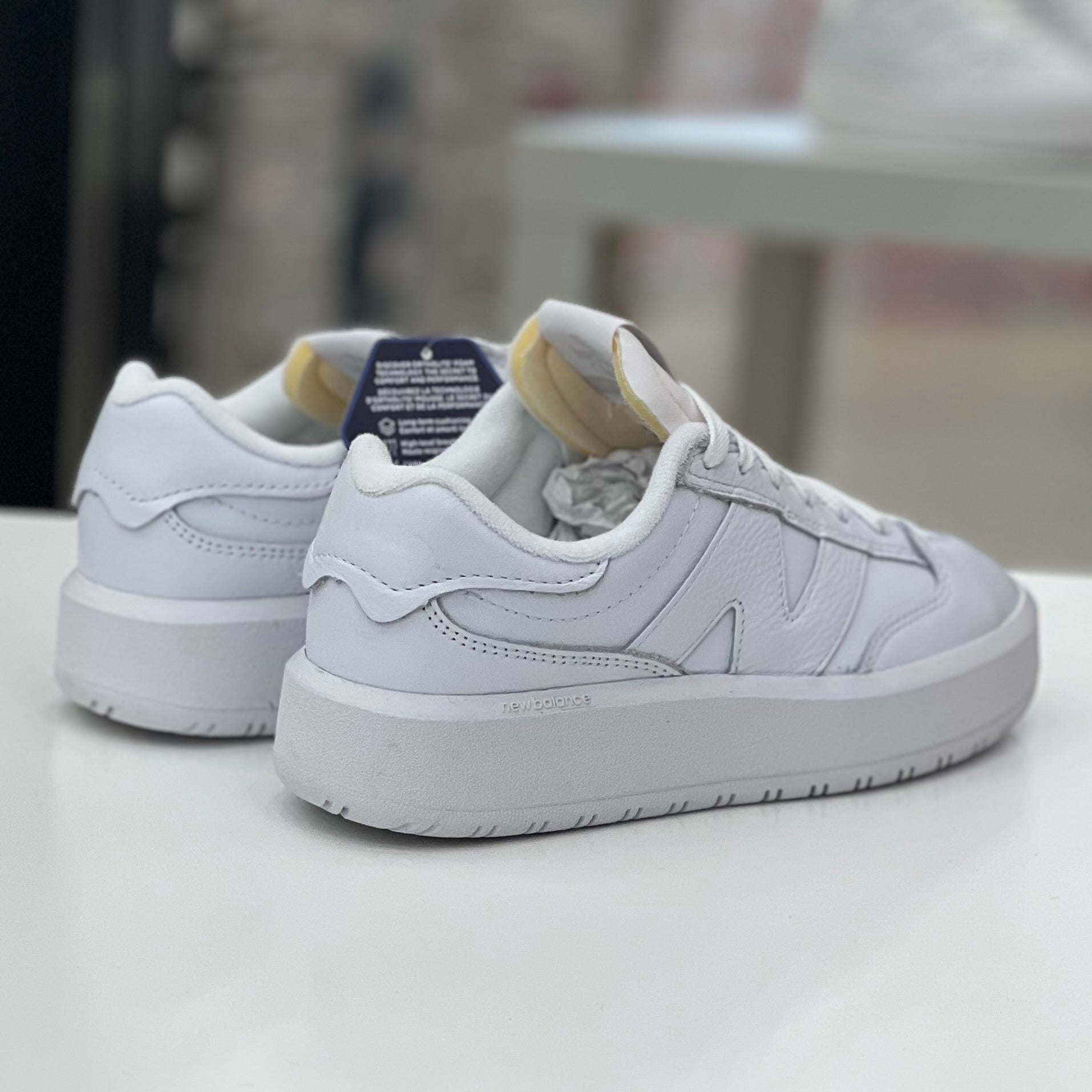 NEW BALANCE