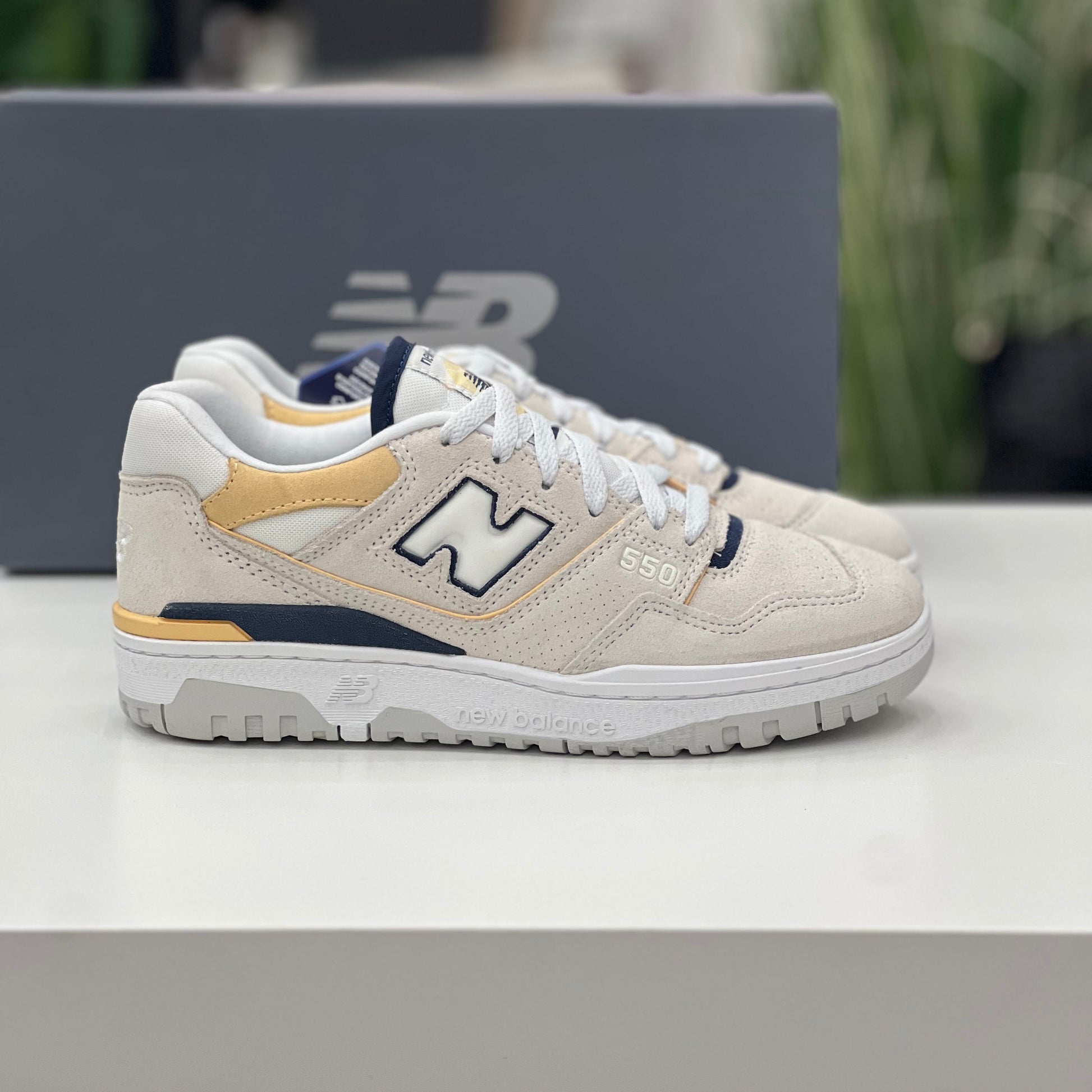 NEW BALANCE